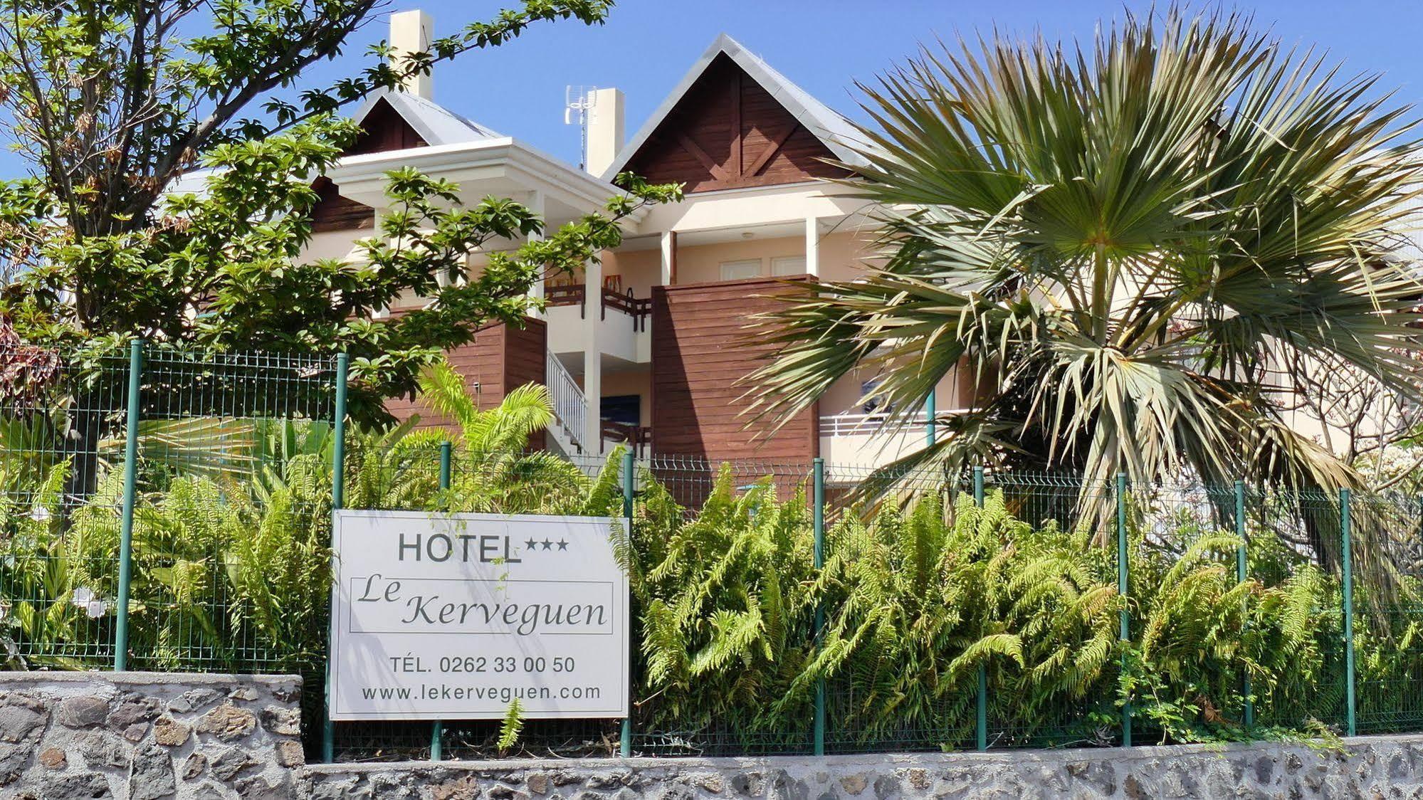 Le Kerveguen Hotell Saint-Gilles-les Bains Eksteriør bilde