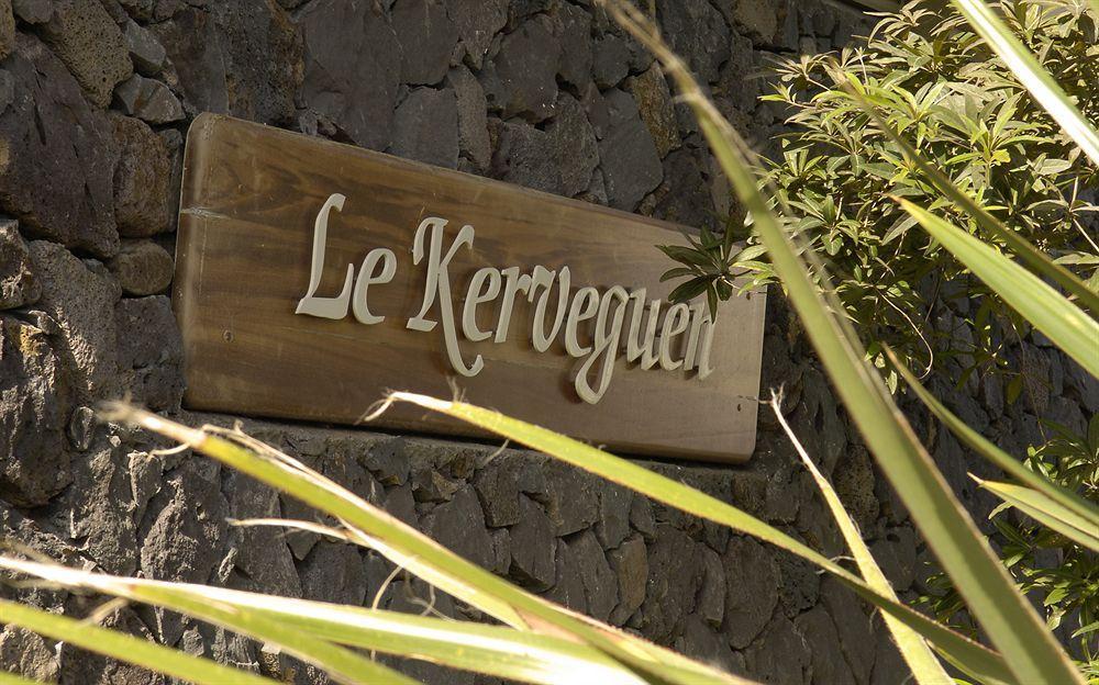 Le Kerveguen Hotell Saint-Gilles-les Bains Eksteriør bilde