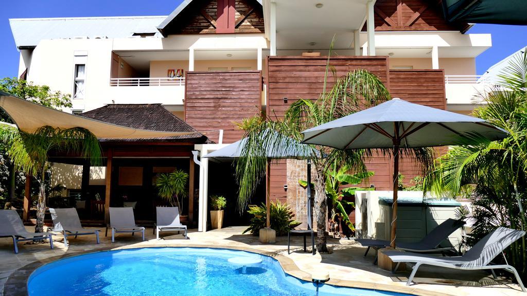 Le Kerveguen Hotell Saint-Gilles-les Bains Eksteriør bilde